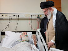 عیادت رهبر انقلاب اسلامی از حضرت آیت‌الله نوری همدانی